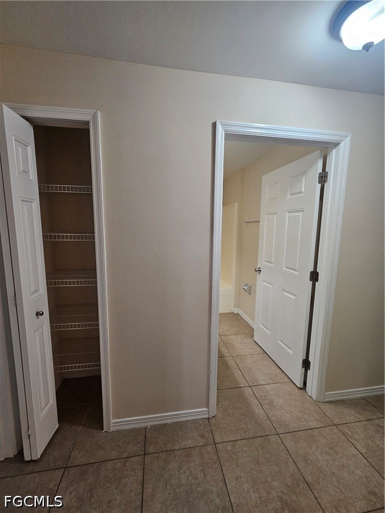 1116 Irving Ave Property Photo 9