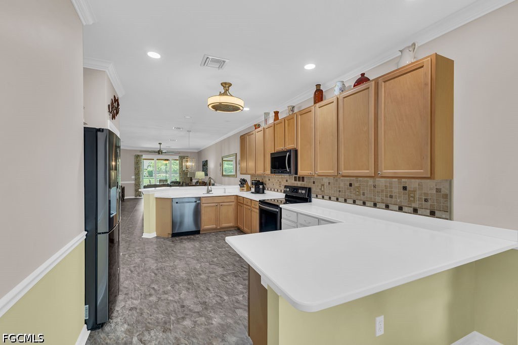 3725 Pino Vista Way Property Photo 9