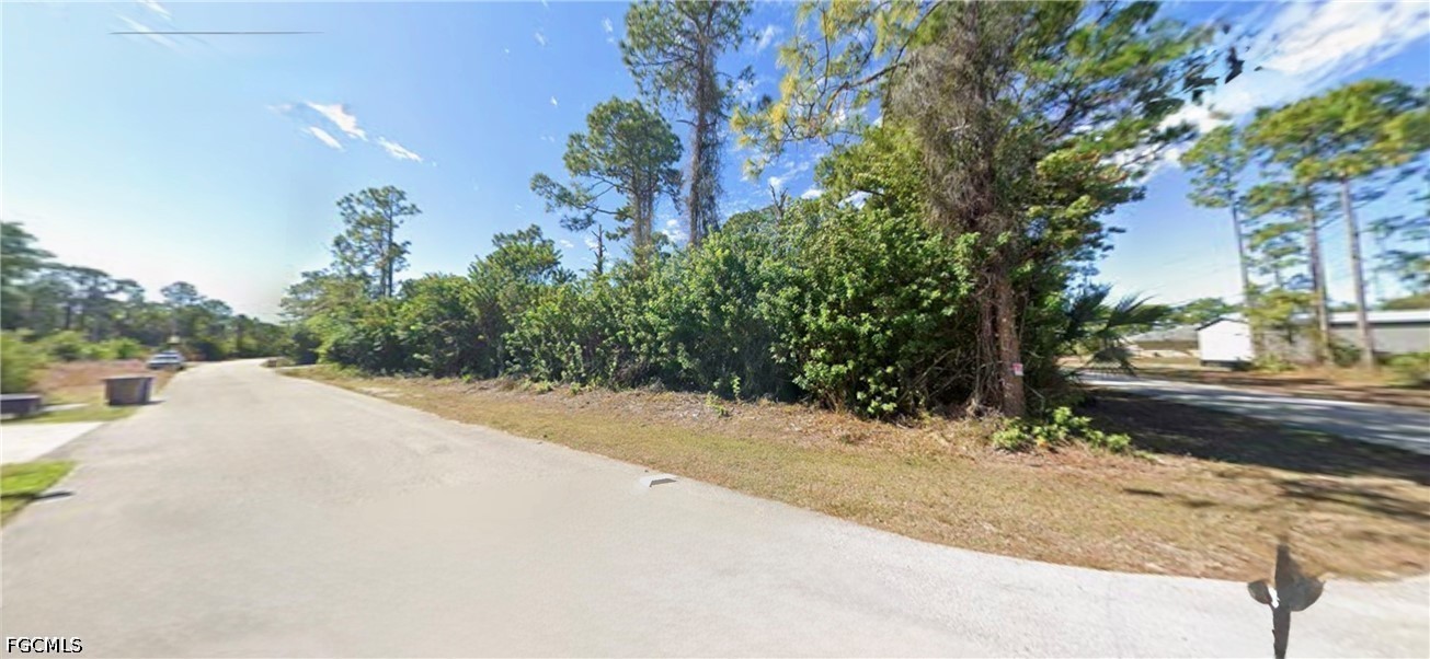 505 Kilarney Ave S Property Photo 4