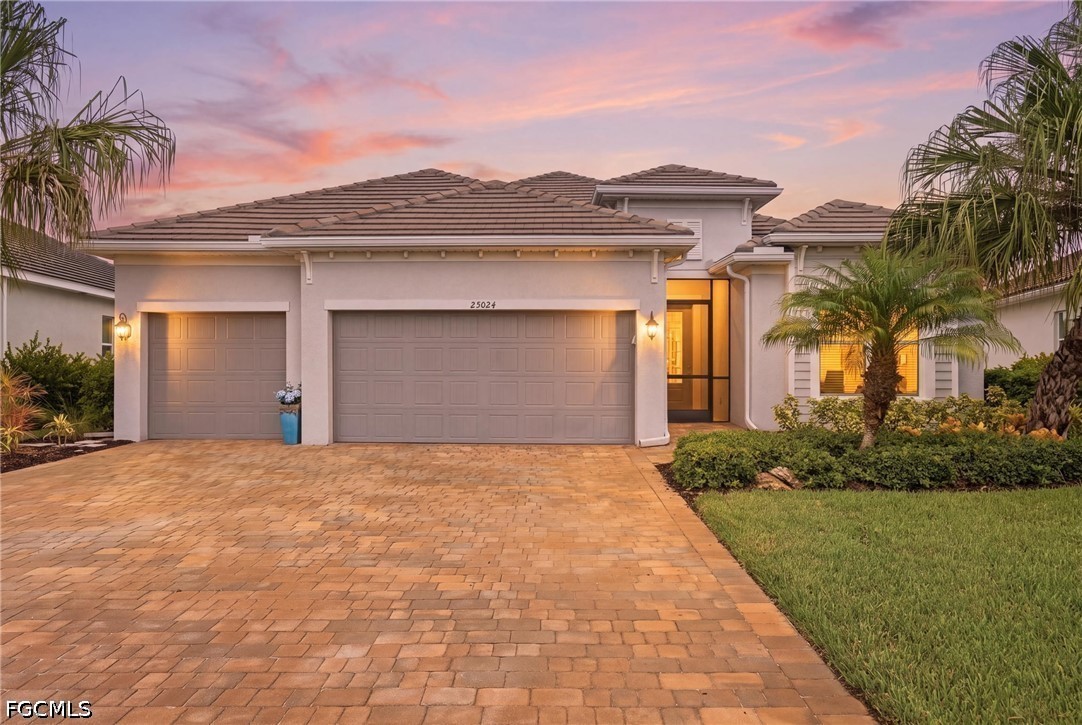 25024 Oak Hammock Ct Property Photo 1