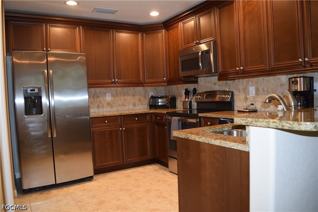 6661 Alden Woods 101 Property Photo 3