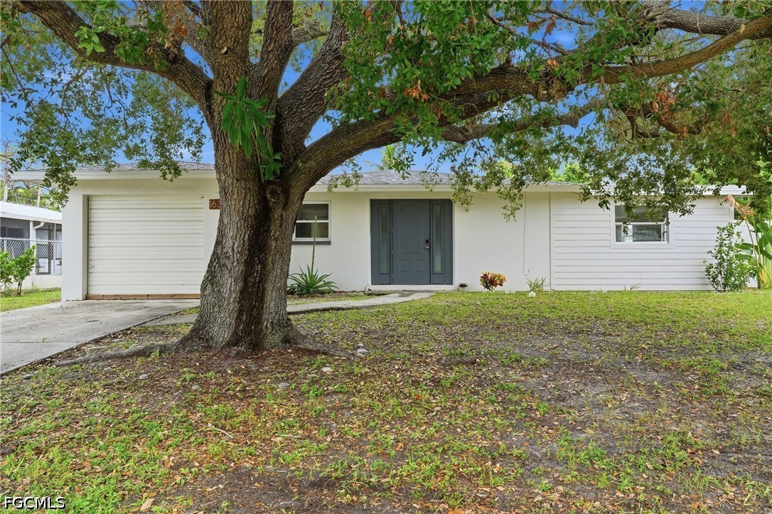 1635 Lowell Ct Property Photo 1