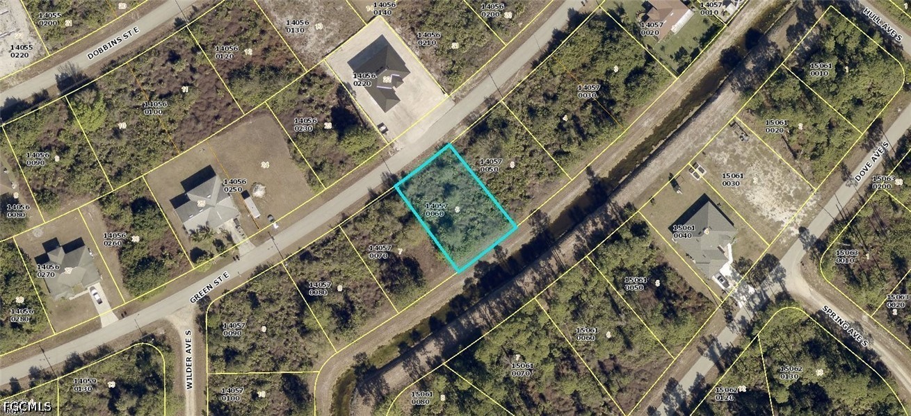 944 Green ST E Property Photo 1