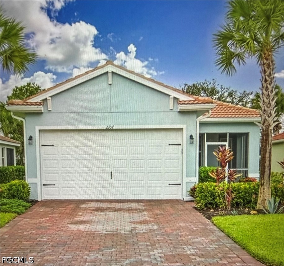 2107 Summersweet Dr Property Photo 1
