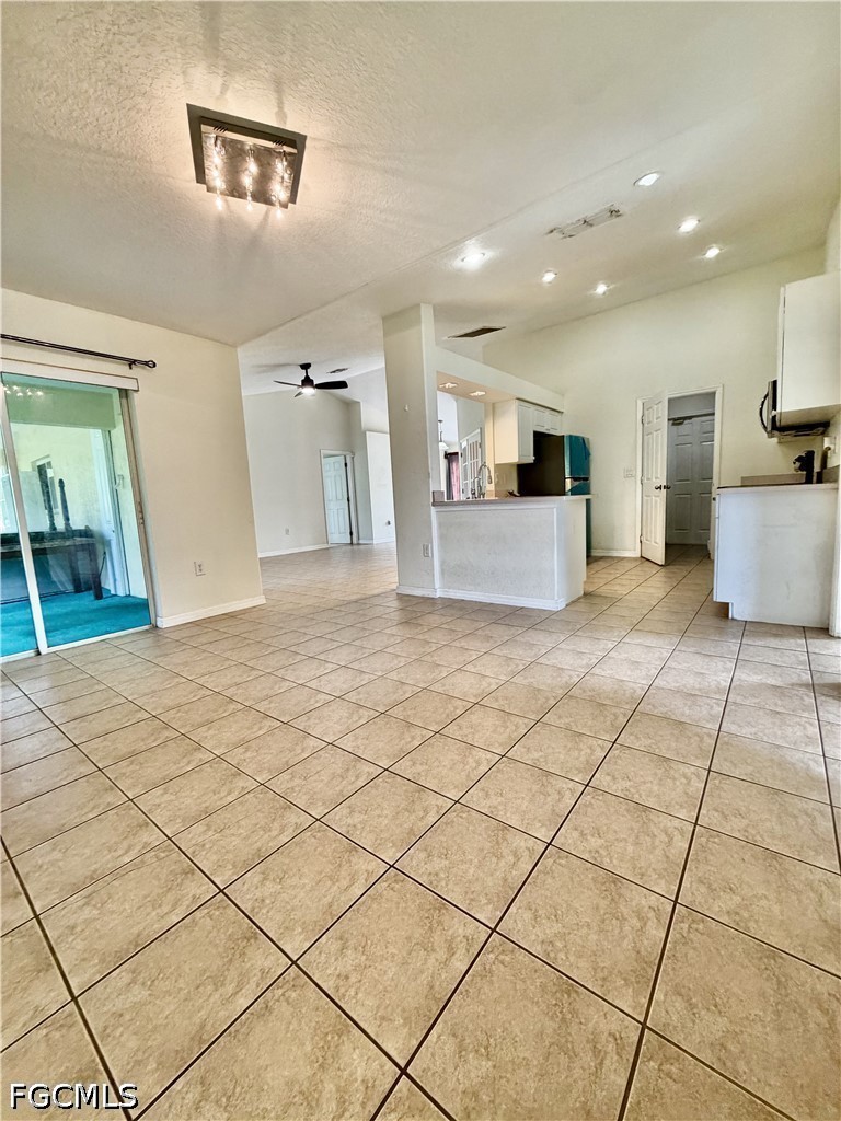 1019 Angelo Ave Property Photo 3