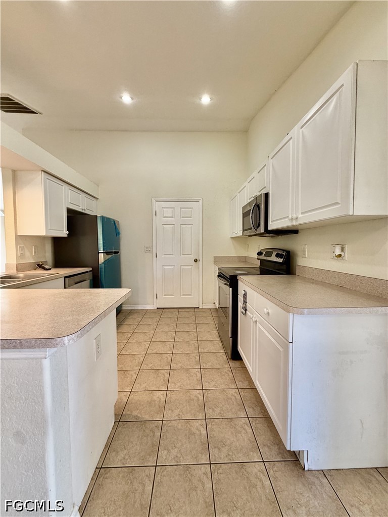 1019 Angelo Ave Property Photo 4