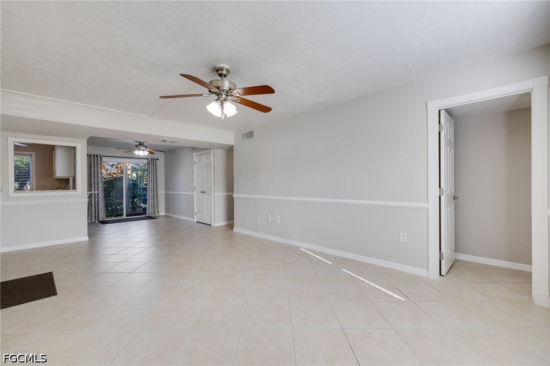 12630 Kenwood Ln B Property Photo 7