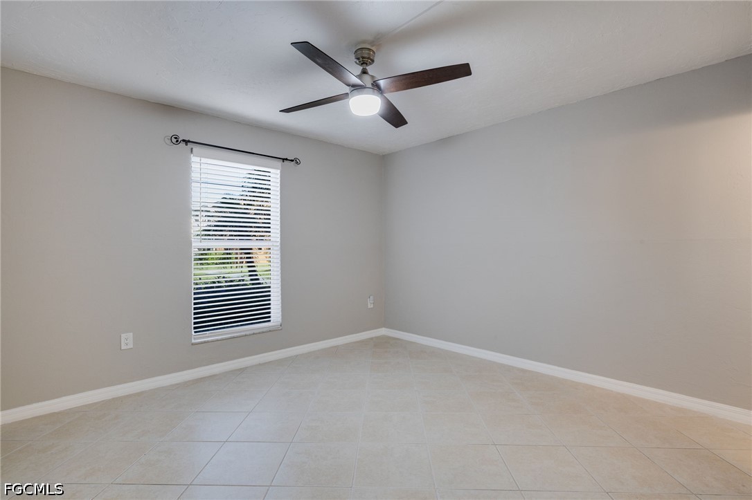 12630 Kenwood Ln B Property Photo 18