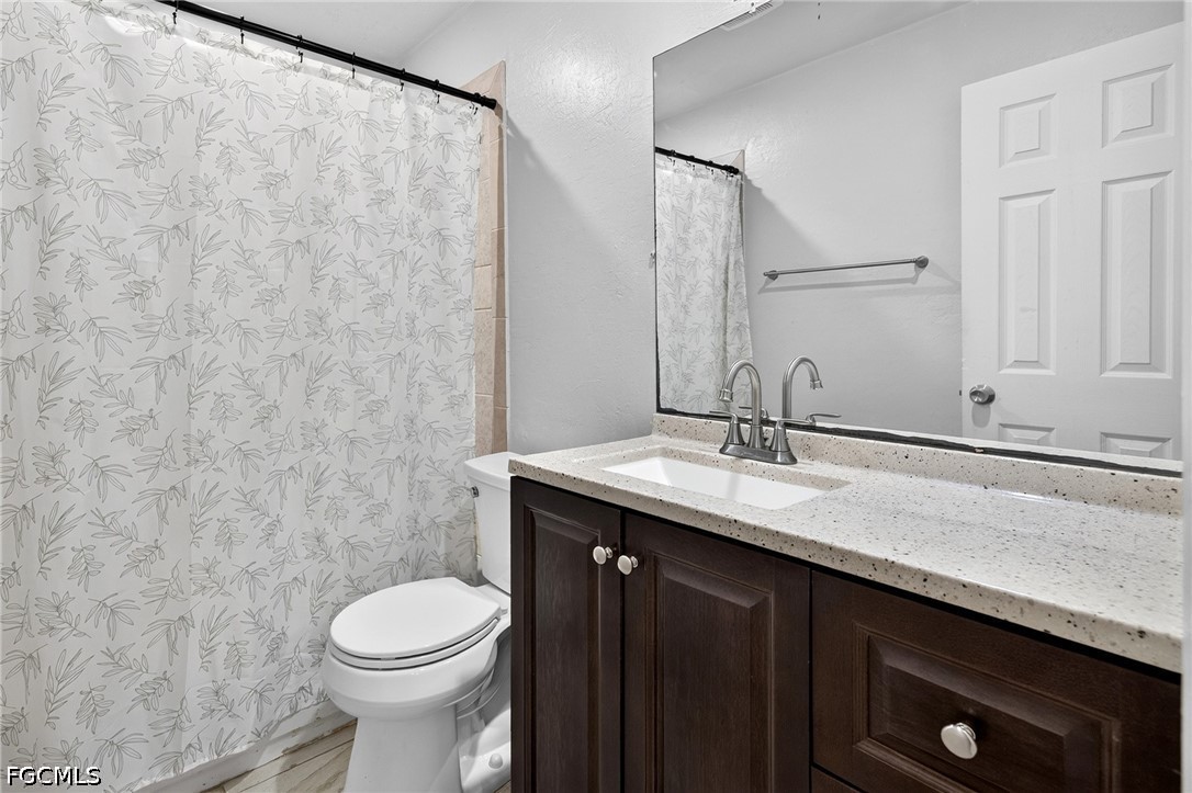 4516 Santa Barbara Blvd 1 Property Photo 17
