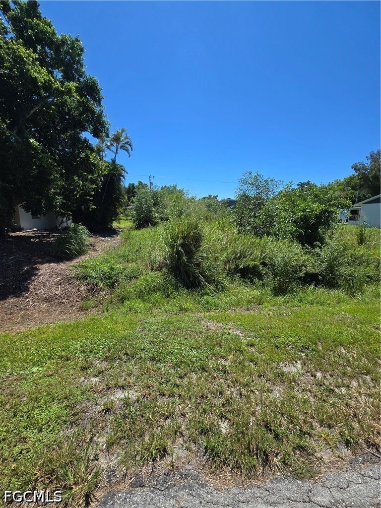 5523 Thomas St Property Photo 2