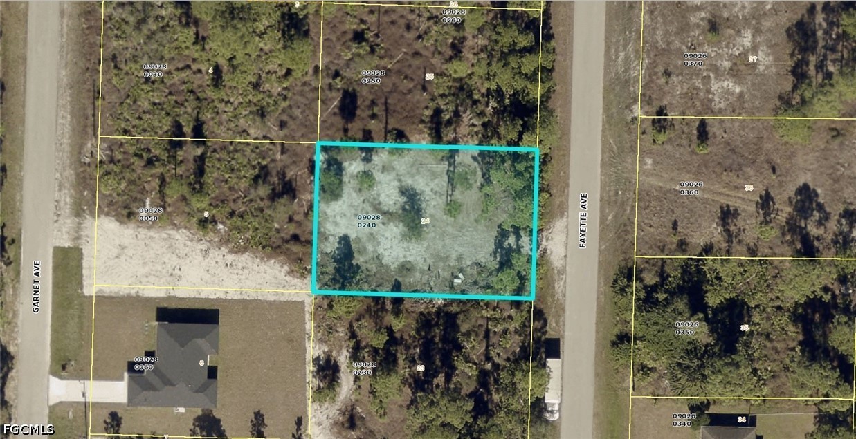 1069 Fayette AVE Property Photo 1