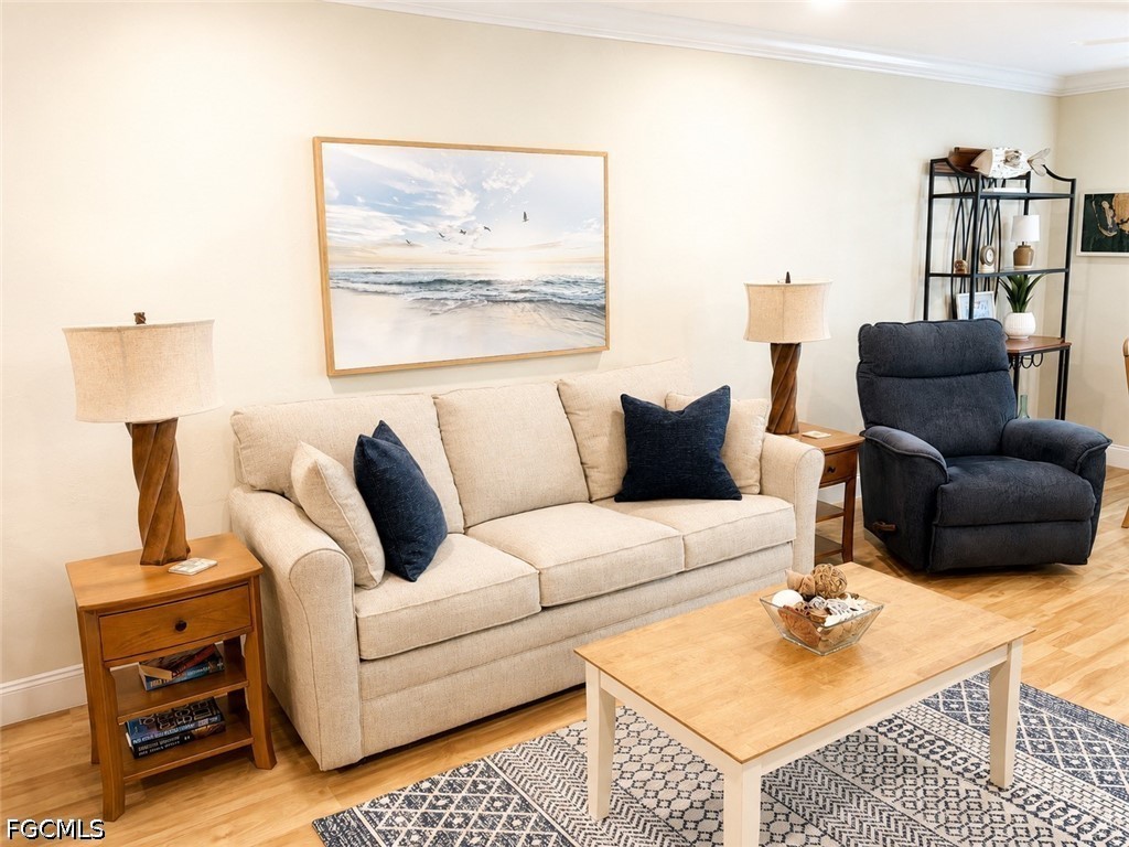 11140 Caravel Cir 106 Property Photo 2