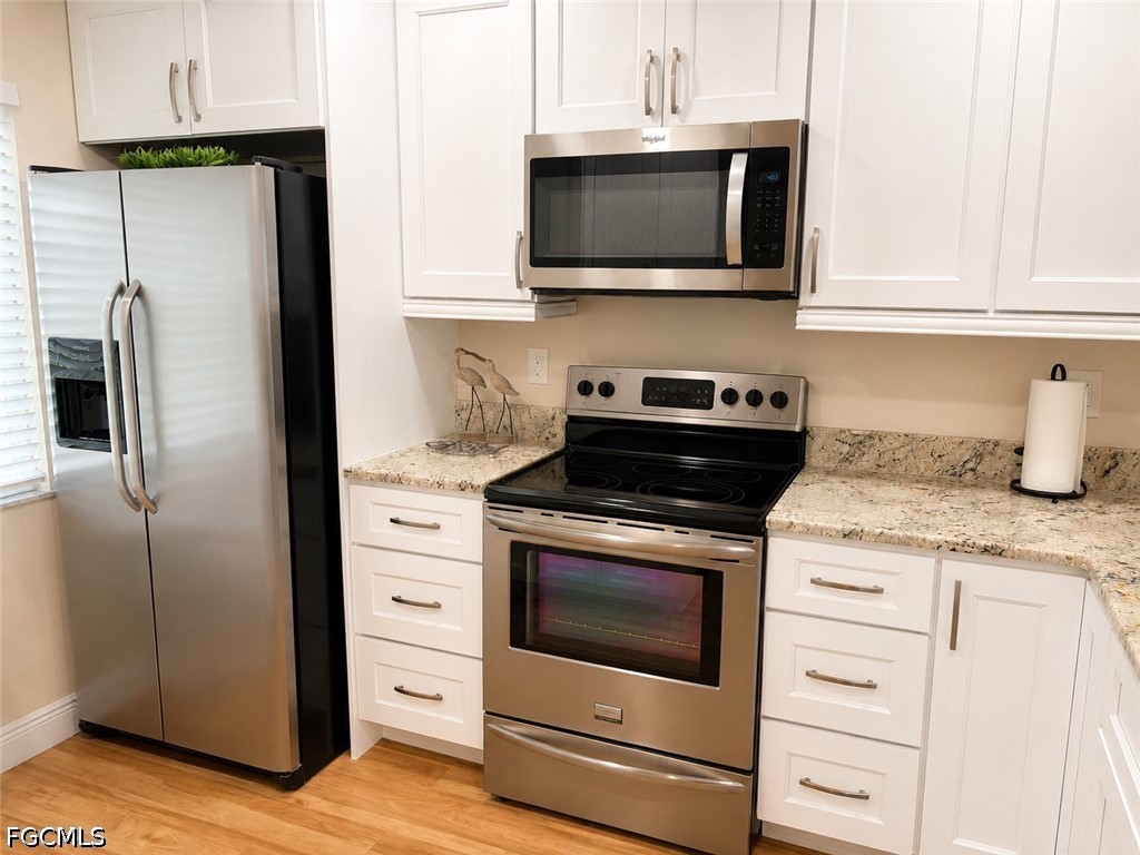 11140 Caravel Cir 106 Property Photo 6