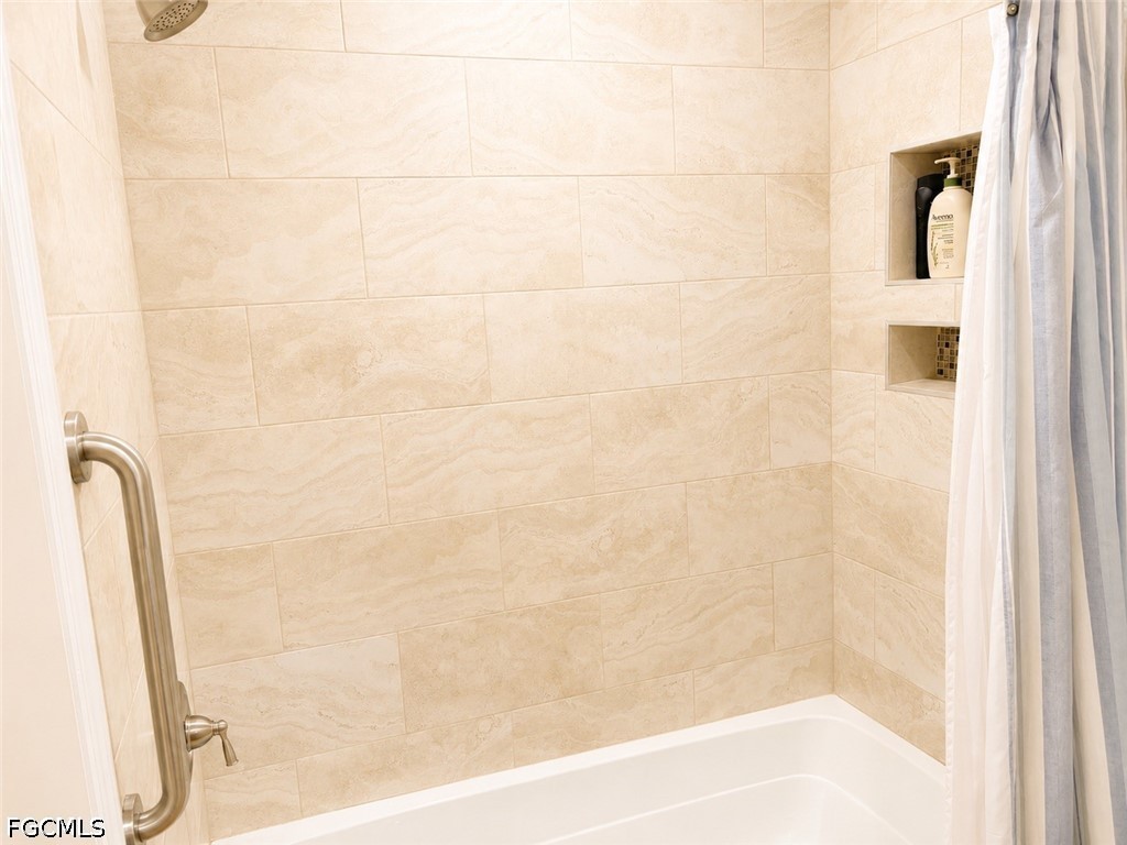 11140 Caravel Cir 106 Property Photo 11