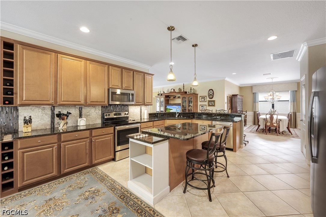 20377 Black Tree Ln Property Photo 3
