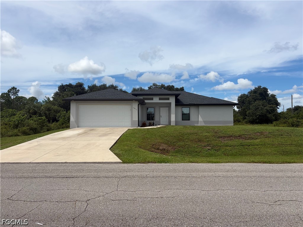 1611 Louis Ave Property Photo 1
