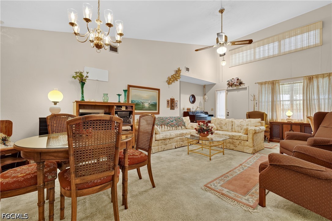 2265 Crystal Dr Property Photo 5