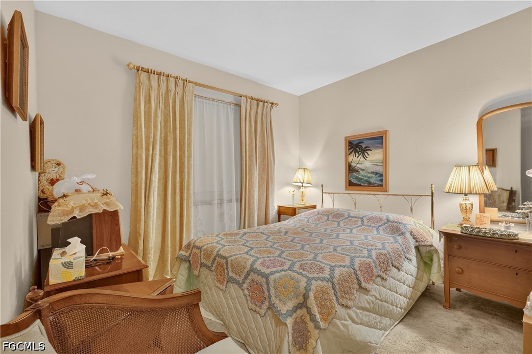 2265 Crystal Dr Property Photo 17
