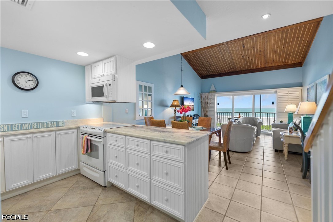 2030 Gulf Beach Villas Property Photo 5