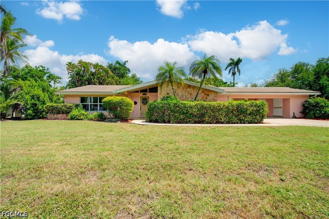 2627 Mcgregor Blvd Property Photo 1