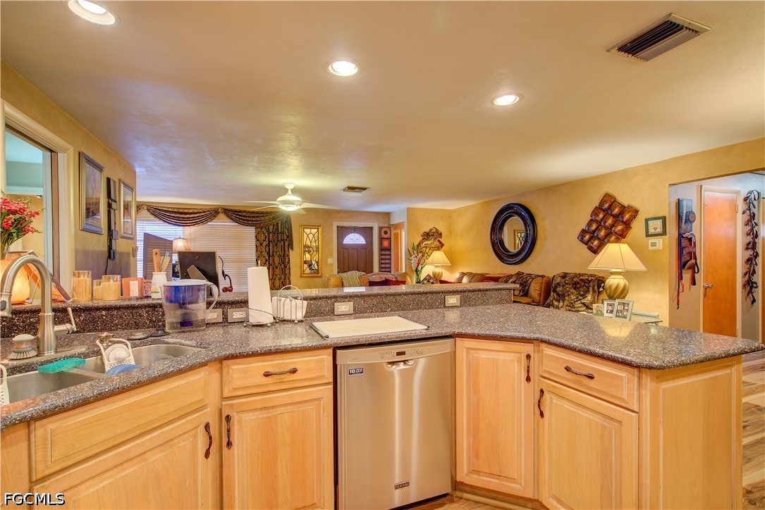 2627 Mcgregor Blvd Property Photo 25