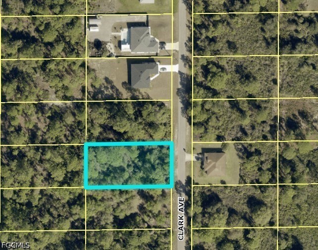 1409 Clark Ave Property Photo 2