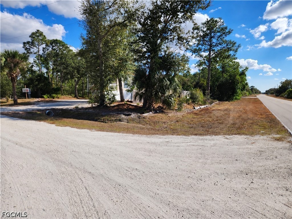 27029 Sumatra Dr Property Photo 4