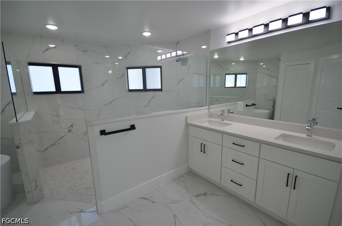 1242 Hathor St E Property Photo 42