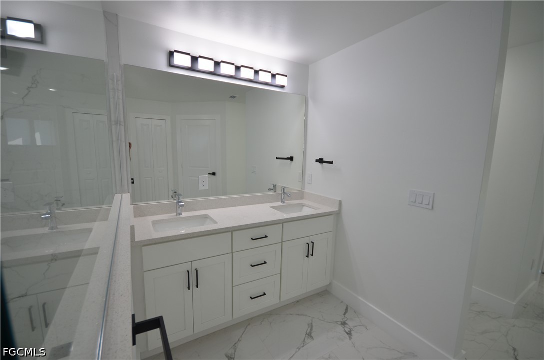 1242 Hathor St E Property Photo 44