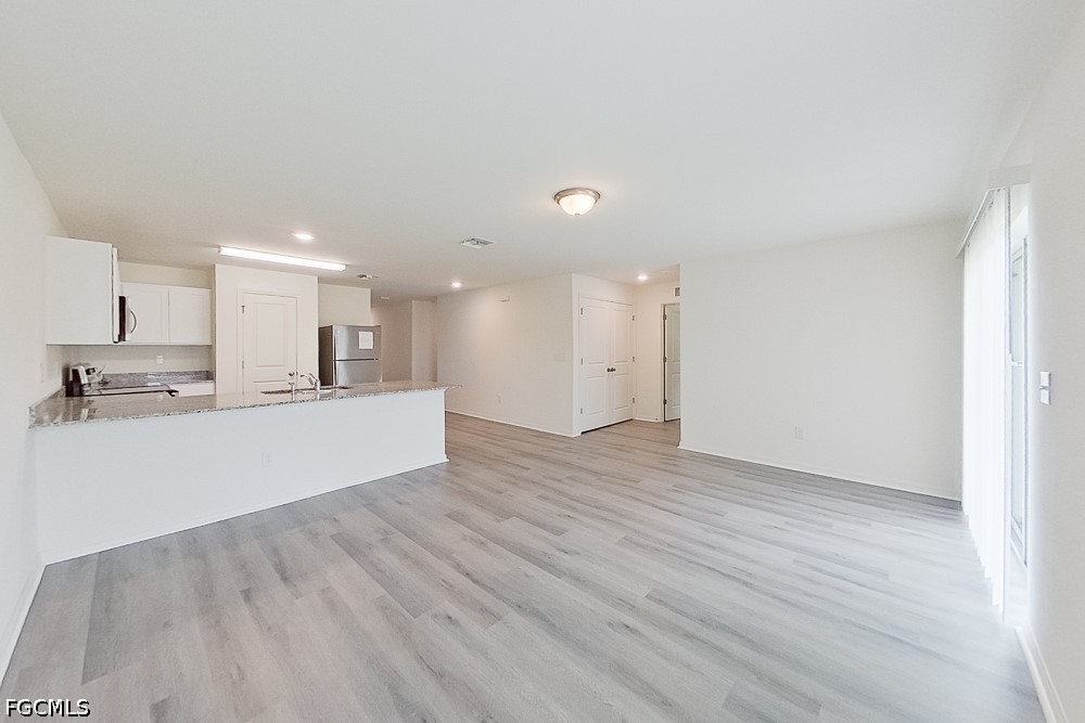 1128 Hayes Ave S Property Photo 4