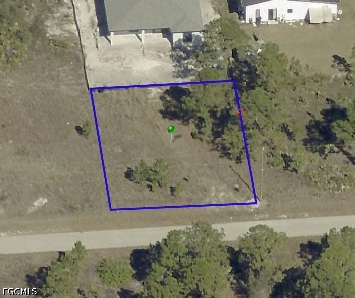 1113 Corry St E Property Photo 1