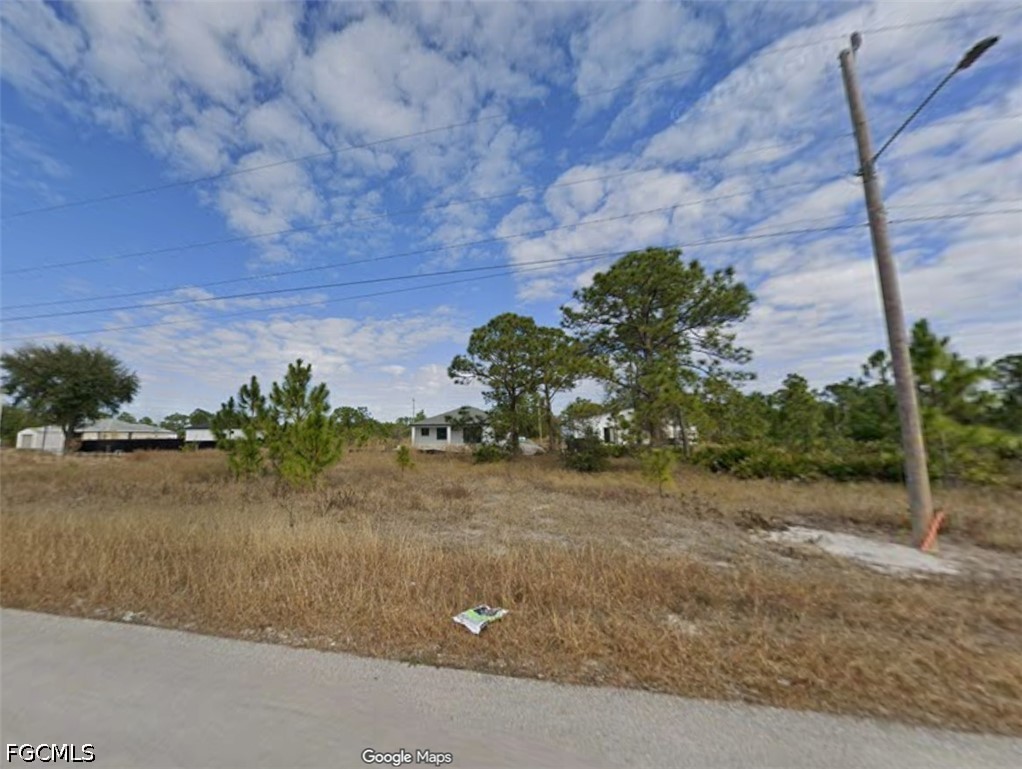 1113 Corry St E Property Photo 2