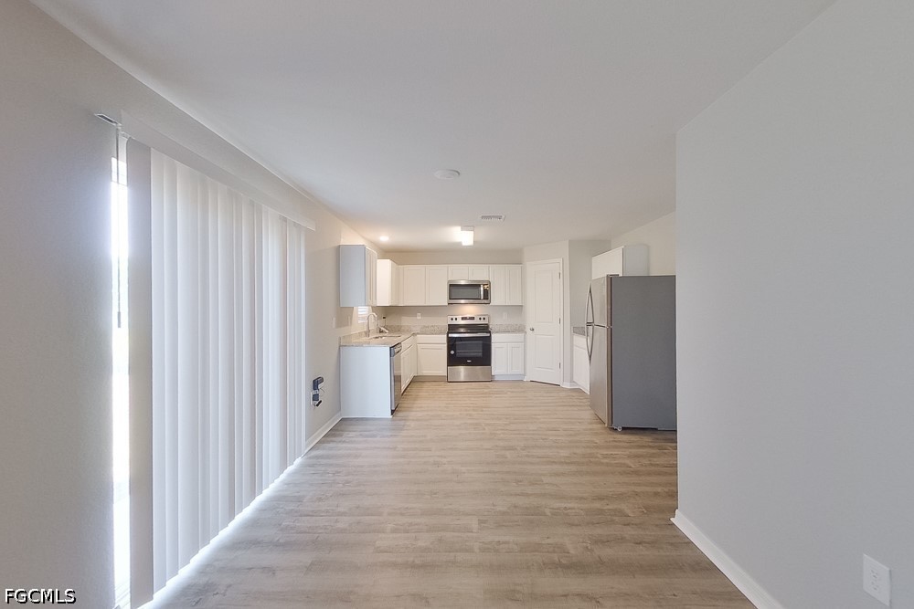 721 Cane St E Property Photo 6