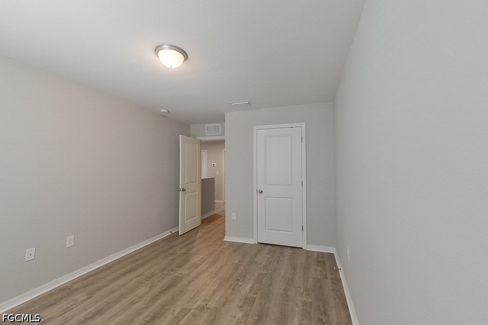 721 Cane St E Property Photo 10
