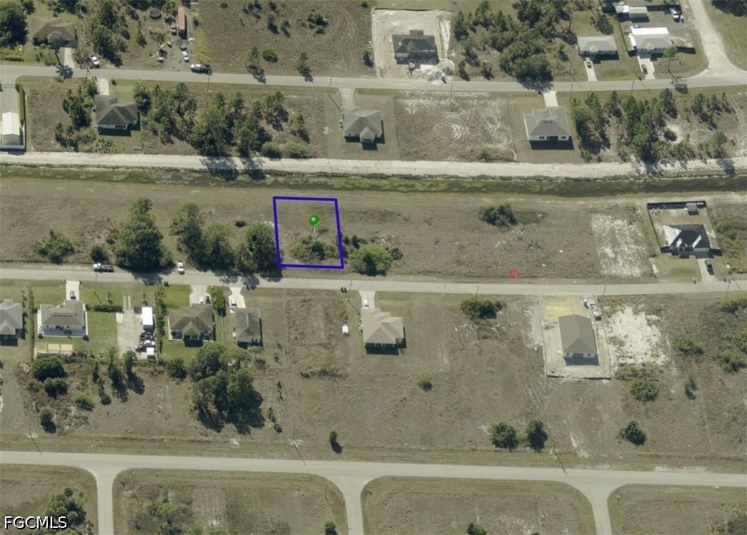 842 Lamar St E Property Photo 4