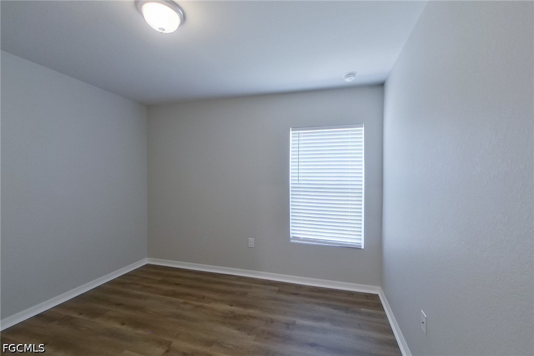 855 Cervantes St E Property Photo 6