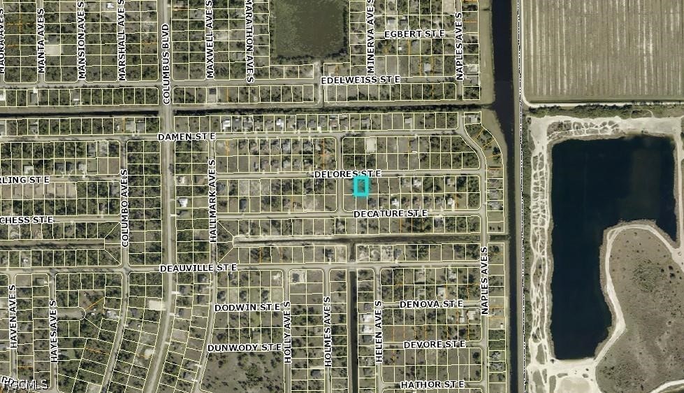1236 Delores ST E Property Photo 1