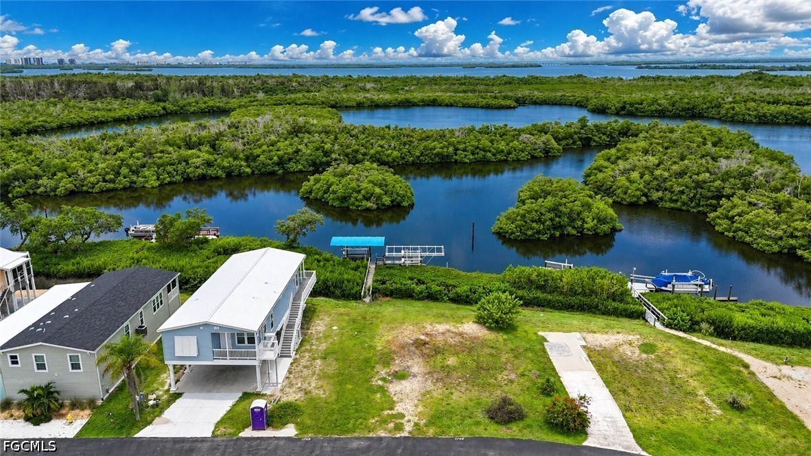 4769 Tahiti Dr Property Photo 5