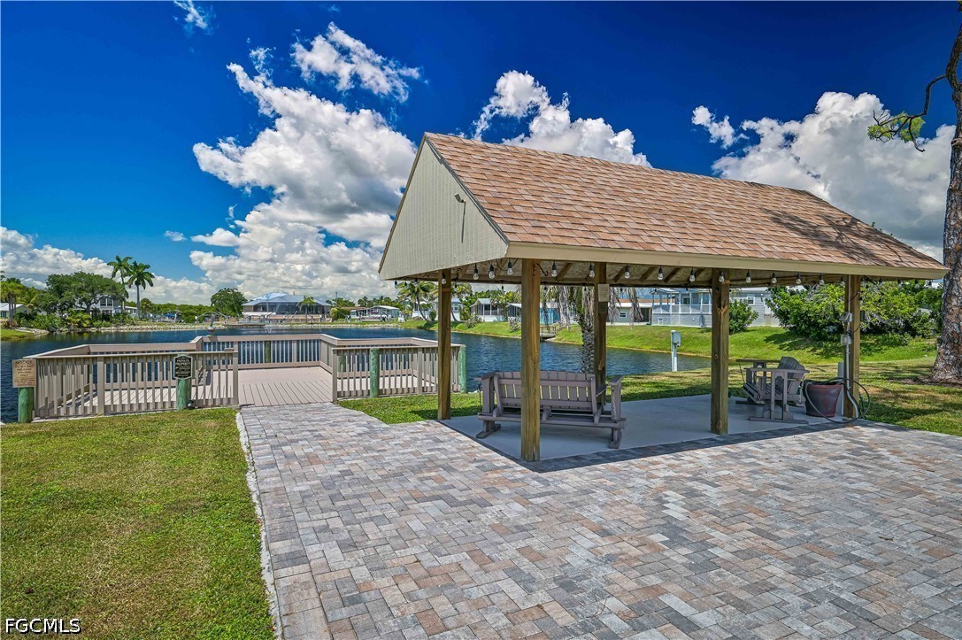 4769 Tahiti Dr Property Photo 13
