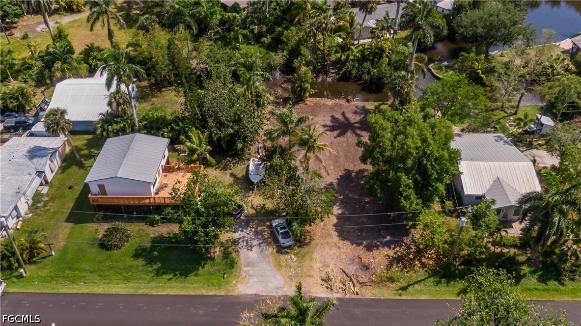 67 Oak St Property Photo 7