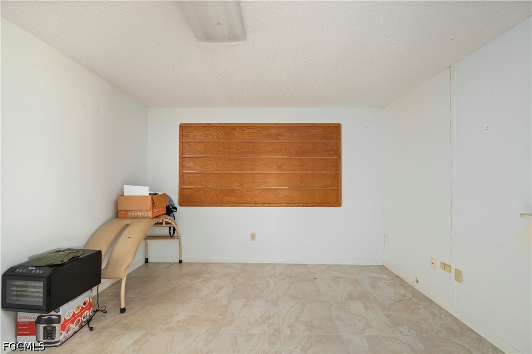 13960 Stringfellow Rd Property Photo 29