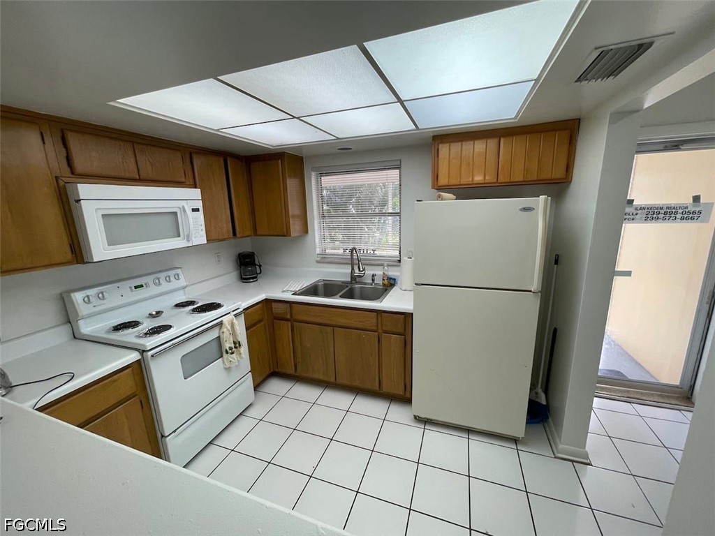 4926 Vincennes St 1-3 Property Photo 5