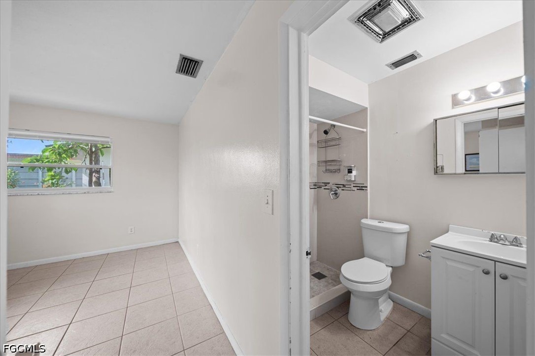 4926 Vincennes St 1-3 Property Photo 13