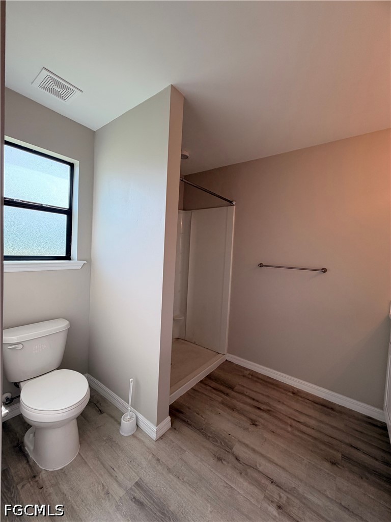 3607 E 18th St Property Photo 15