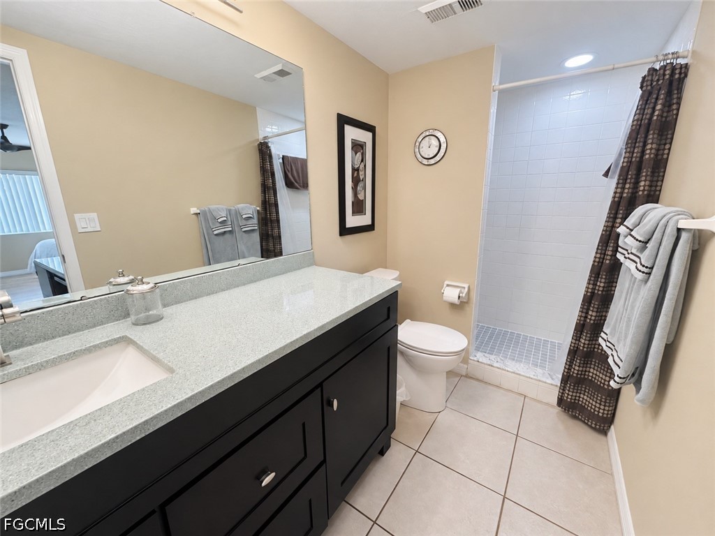 11610 Caravel Cir 102 Property Photo 8