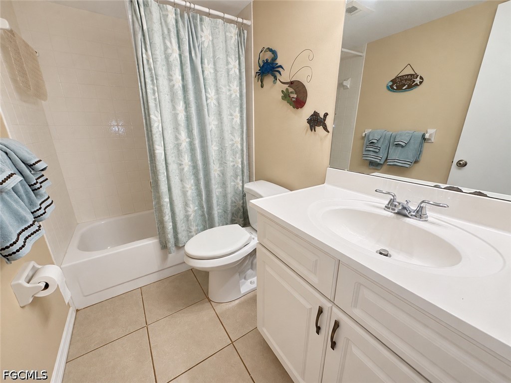 11610 Caravel Cir 102 Property Photo 10