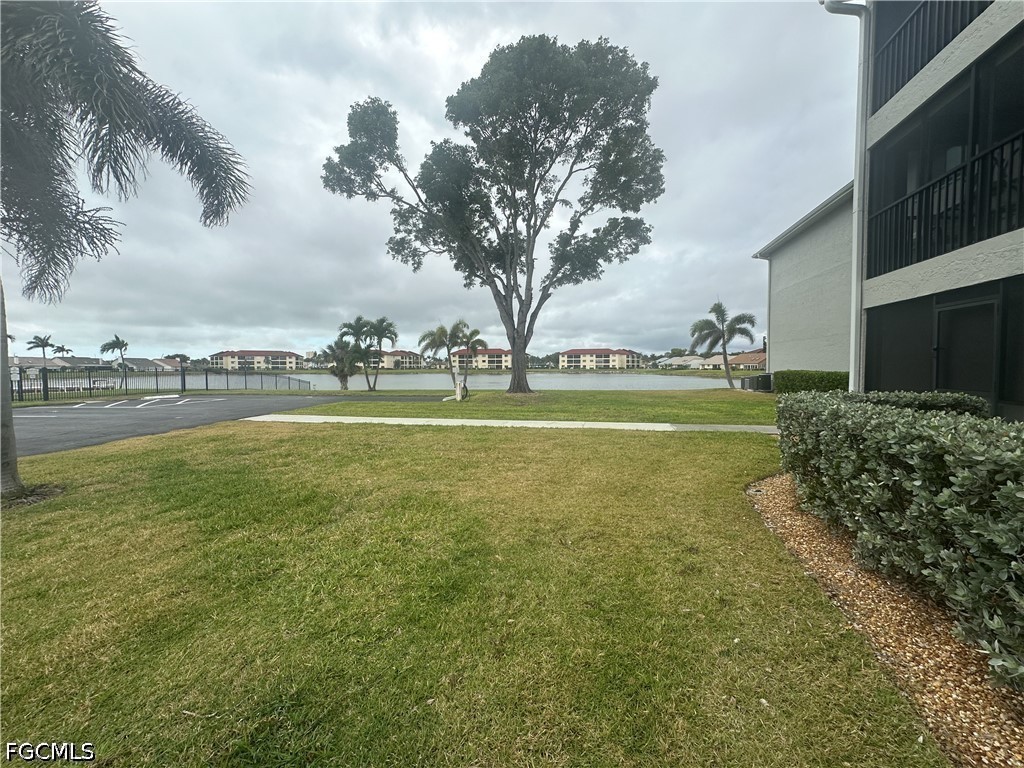 11610 Caravel Cir 102 Property Photo 13