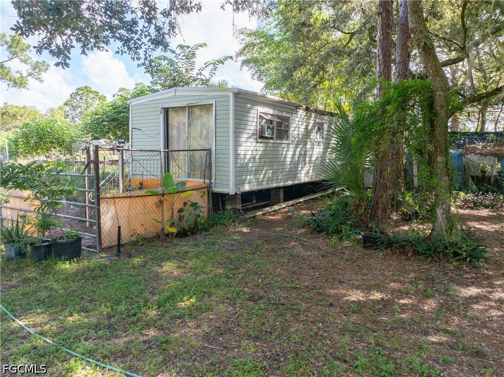 23340 Tinas Ln Property Photo 2