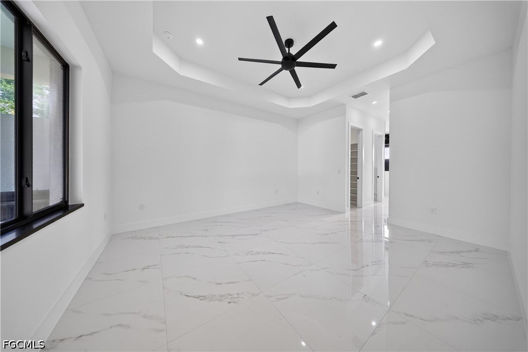 1207 Ramus St E Property Photo 21