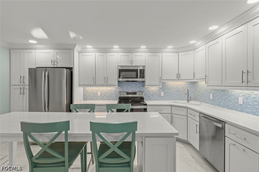 845 E Gulf Dr 1422 Property Photo 3